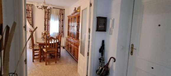 Apartamento de 3 dormitorios en Arcos de la Frontera, Spain No. 174065 3