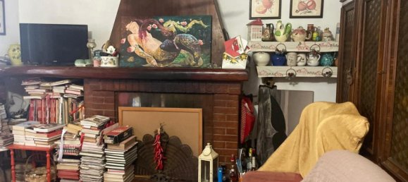 3 bedrooms Villa in Carrara, Italy No. 48166 6