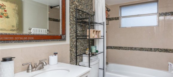 2 dormitorios propiedad comercial en venta en Miami, Miami-Dade, Florida, USA № 615352 9