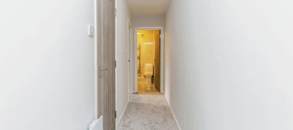 1 bedroom Apartment in Purley, United Kingdom No. 8077 12