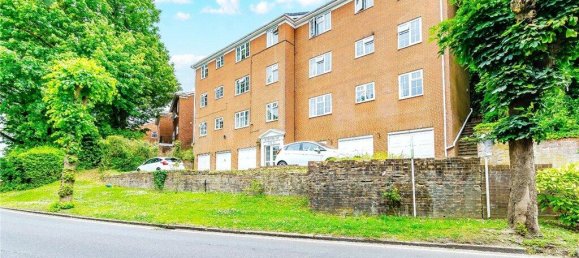 1 bedroom Apartment in Purley, United Kingdom No. 8077 18