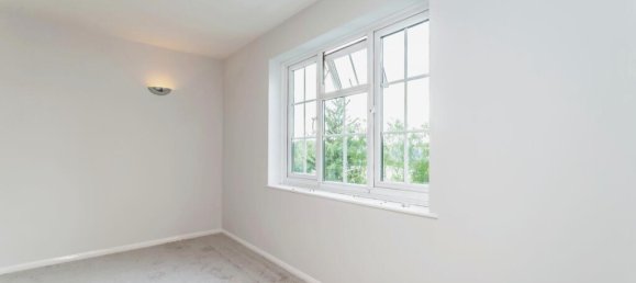 1 bedroom Apartment in Purley, United Kingdom No. 8077 11