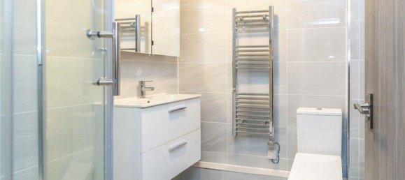 1 bedroom Apartment in Purley, United Kingdom No. 8077 8