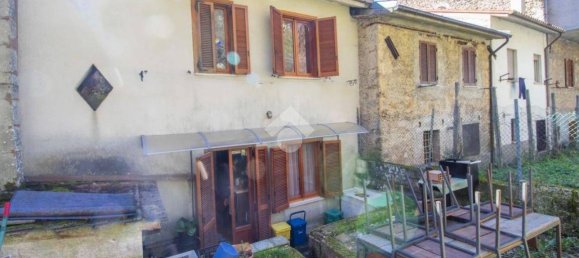 4 bedrooms House in Castel Sant'Angelo, Italy No. 81987 17