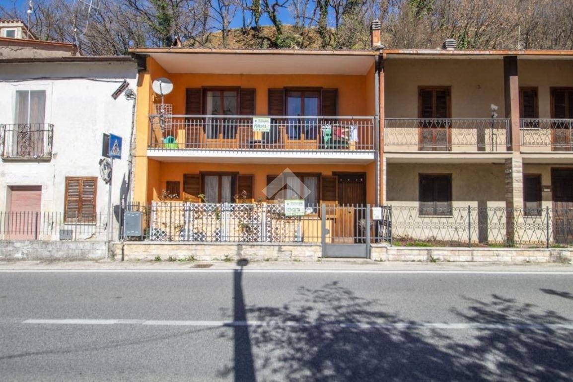 4 bedrooms House in Castel Sant'Angelo, Italy No. 81987