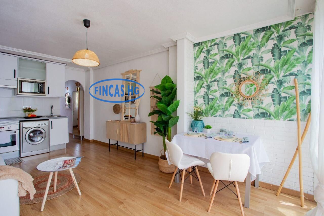 1 bedroom Apartment in Alicante, Spain No. 273979