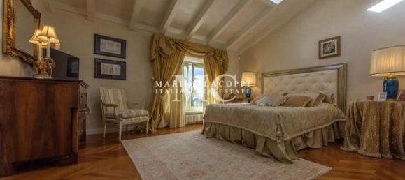 6 bedrooms Villa in Florence, Italy No. 192505 20