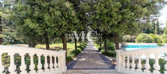 6 bedrooms Villa in Florence, Italy No. 192505 7