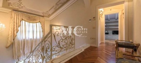 6 bedrooms Villa in Florence, Italy No. 192505 23