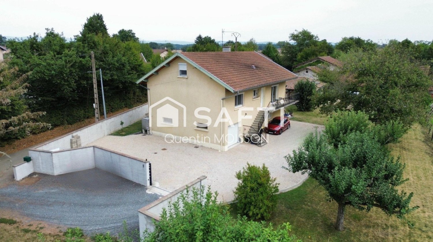 4 bedrooms House in Ain, France No. 337267