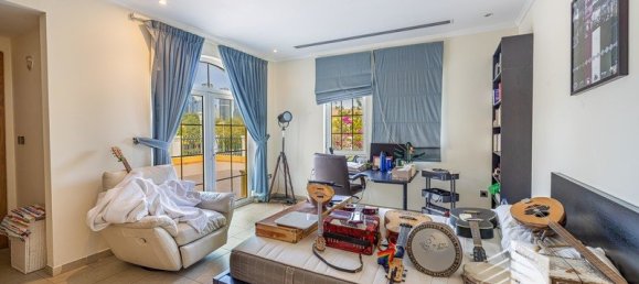 Вилла с 5 спальнями в Jumeirah Park, ОАЭ № 16941 9