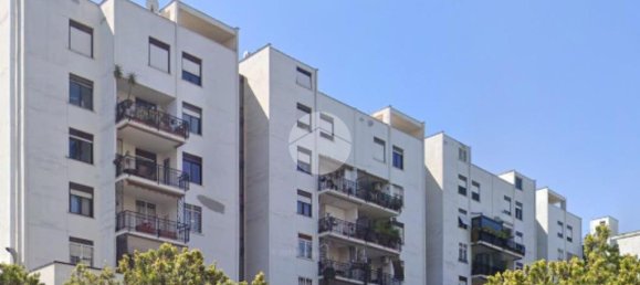 2 bedrooms Apartment in Rome, Italy No. 112532 4