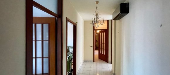 3 rooms Apartment in Udine, Italy No. 90014 8