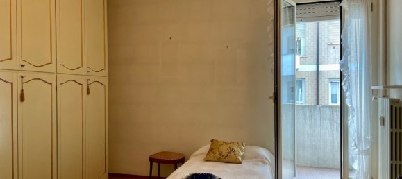 3 rooms Apartment in Udine, Italy No. 90014 6