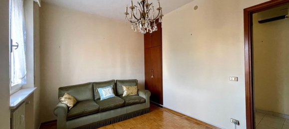3 rooms Apartment in Udine, Italy No. 90014 2