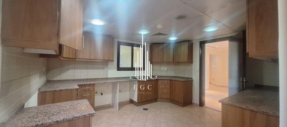 3 Schlafzimmer Villa in Sas Al Nakheel, UAE, Nr. 39637 2