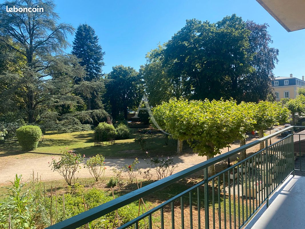 Apartamento de 2 dormitorios en Bourg-en-Bresse, France No. 271155