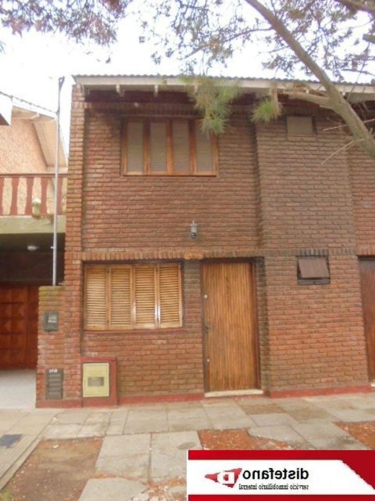 2 bedrooms House in Mar del Plata, Argentina No. 85666