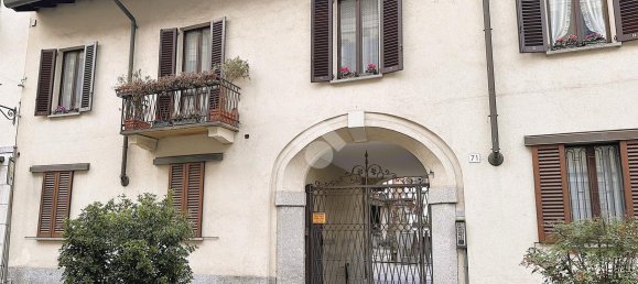 Квартира с 3 комнатами в Вимеркате, Италия № 135917 4