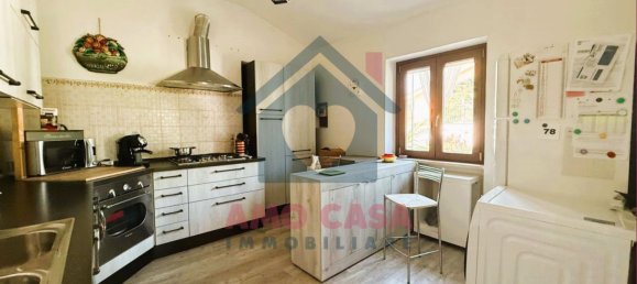 4 bedrooms Villa in Rome, Italy No. 335062 11