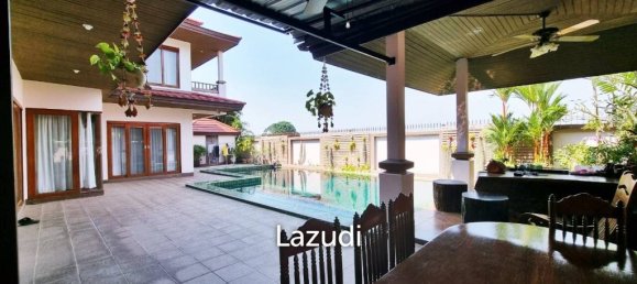 4 bedrooms Cafe / restaurant in Sattahip, Thailand No. 15430 4