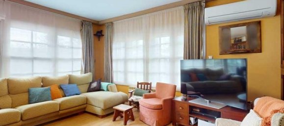 6 bedrooms House in La Muela, Spain No. 64907 8