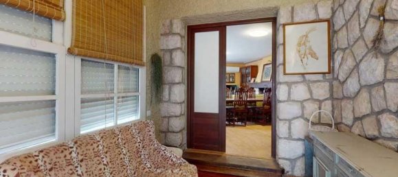 6 bedrooms House in La Muela, Spain No. 64907 3