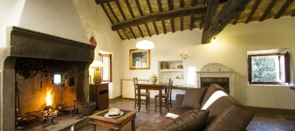 10 rooms House in Cortona, Italy No. 82753 12