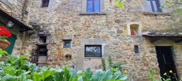 10 rooms House in Cortona, Italy No. 82753 24