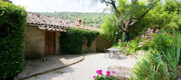 10 rooms House in Cortona, Italy No. 82753 18