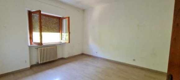 17 rooms House in Chiusi, Italy No. 143931 9