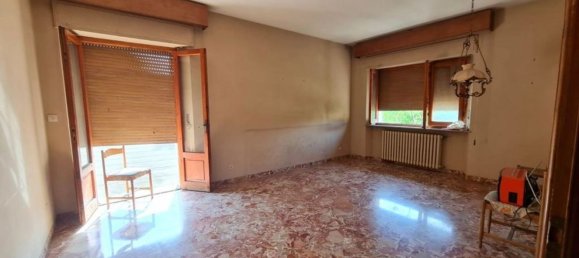 17 rooms House in Chiusi, Italy No. 143931 17