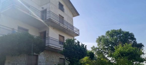 17 rooms House in Chiusi, Italy No. 143931 3