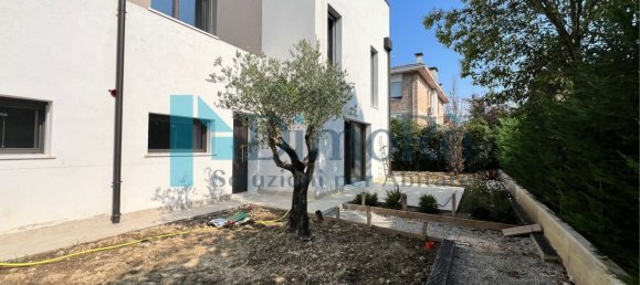 4 rooms House in Mogliano Veneto, Italy No. 287675 16