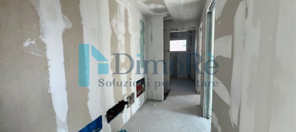 4 rooms House in Mogliano Veneto, Italy No. 287675 8