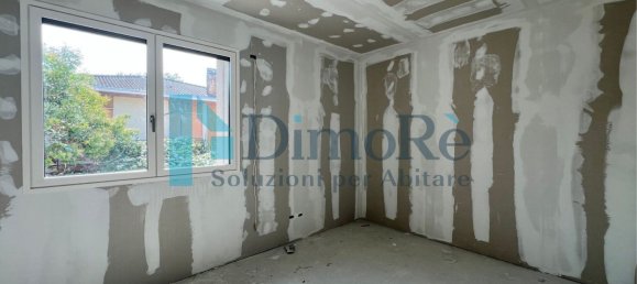 4 rooms House in Mogliano Veneto, Italy No. 287675 9