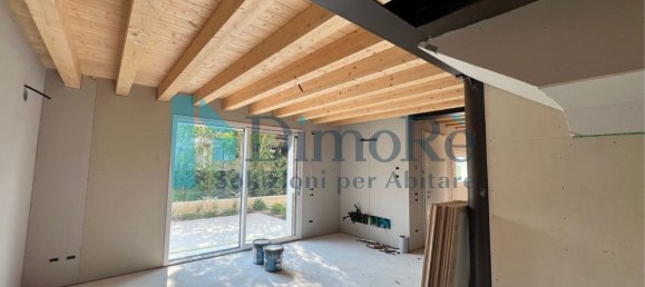 4 rooms House in Mogliano Veneto, Italy No. 287675 6