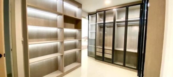 4 bedrooms Condo in Pattaya, Thailand No. 23043 13