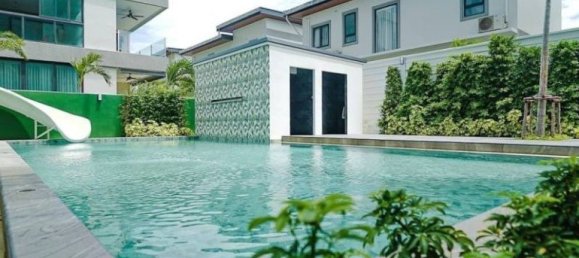 4 bedrooms Condo in Pattaya, Thailand No. 23043 2