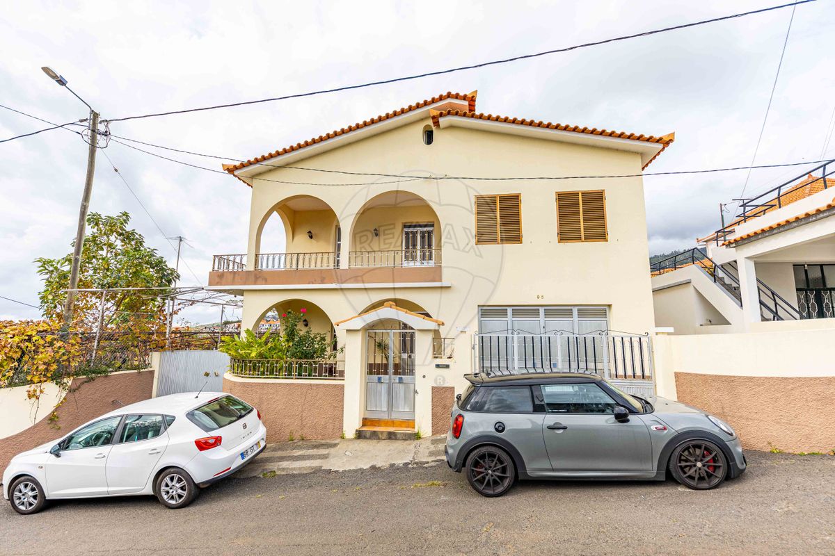 6 bedrooms House in Calheta, Portugal No. 26502