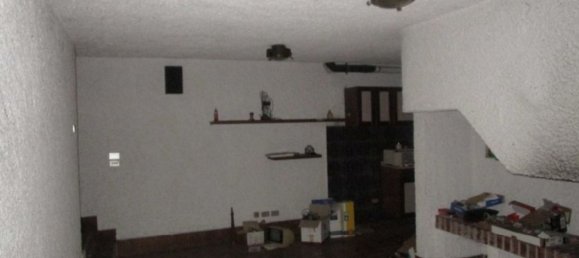 Villa de 3 habitaciónes en Burago di Molgora, Italy No. 7750 7