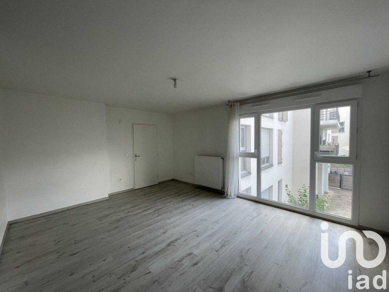 Studio in Creteil, France, Nr. 322381