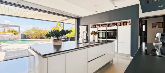 3 bedrooms Villa in Afa, France No. 352086 6