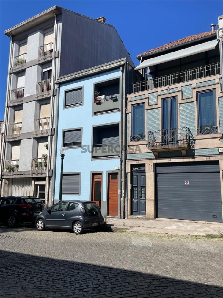 2 bedrooms Apartment in Porto, Portugal No. 234123