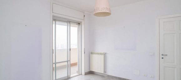 4 rooms Apartment in Rome, Italy No. 36088 10