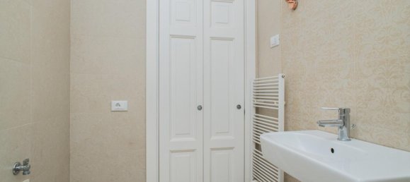 4 rooms Apartment in Rome, Italy No. 36088 12