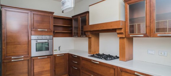 4 rooms Apartment in Rome, Italy No. 36088 4