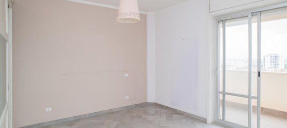 4 rooms Apartment in Rome, Italy No. 36088 9