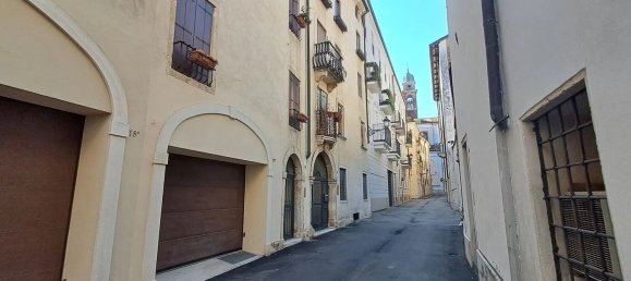 3 chambres Appartement à Vicenza, Italy No. 328058 2