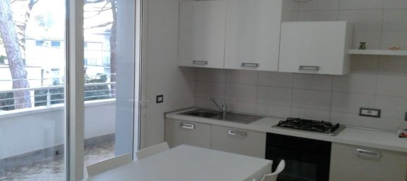 3 Schlafzimmer Wohnung in Comacchio, Italy, Nr. 377354 8